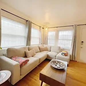 Comfy & Cozy In La 5miles To Lax 4 Minuts To Sofi Stadium Apartment